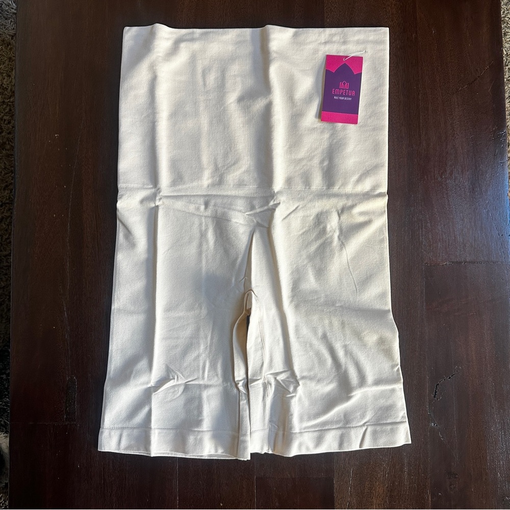 New High Waisted Shaper Short